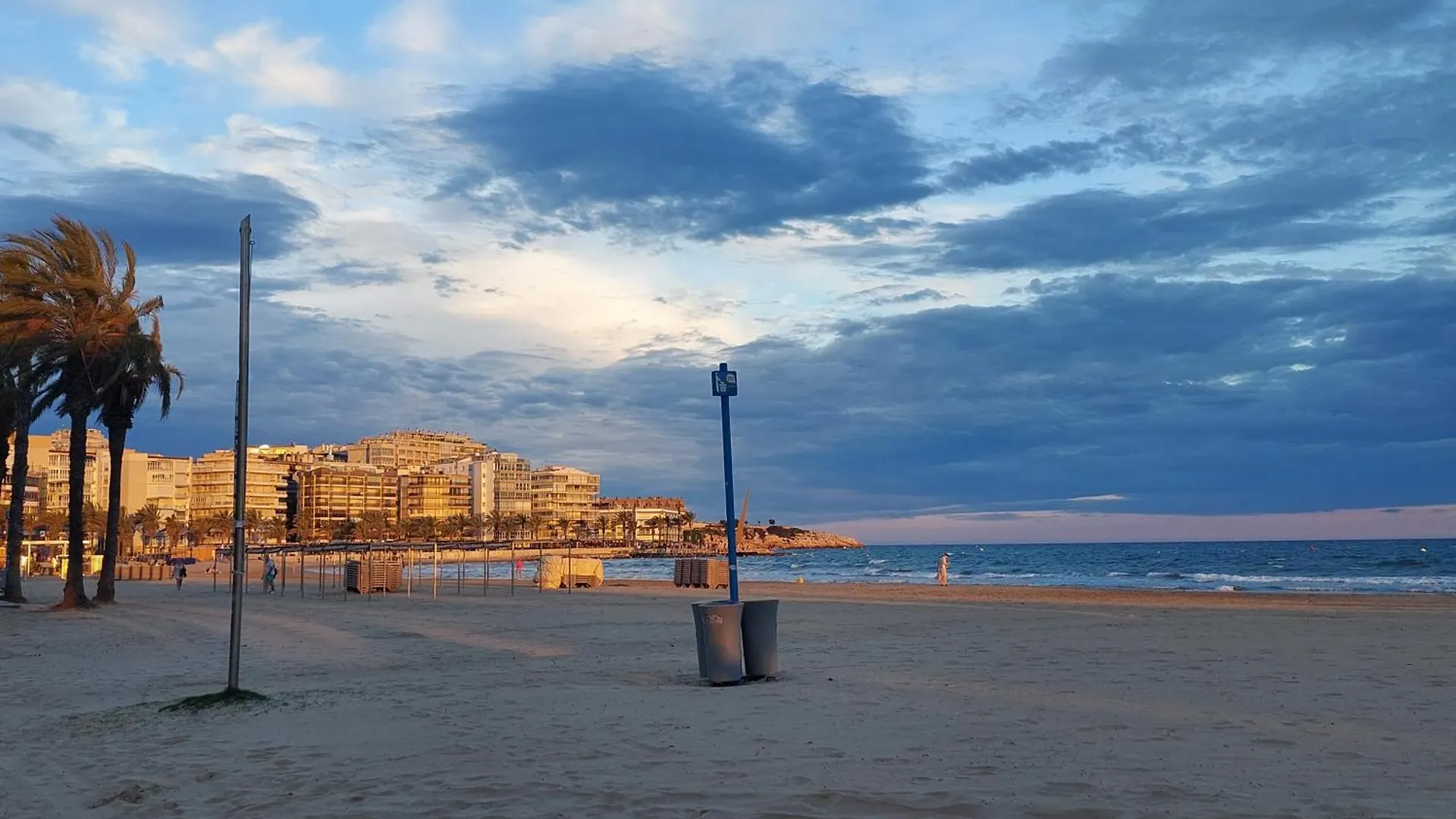 公寓 Morning Coffee By The Sea 1 Bedroom Between Capellans And Llevant Beaches 萨洛