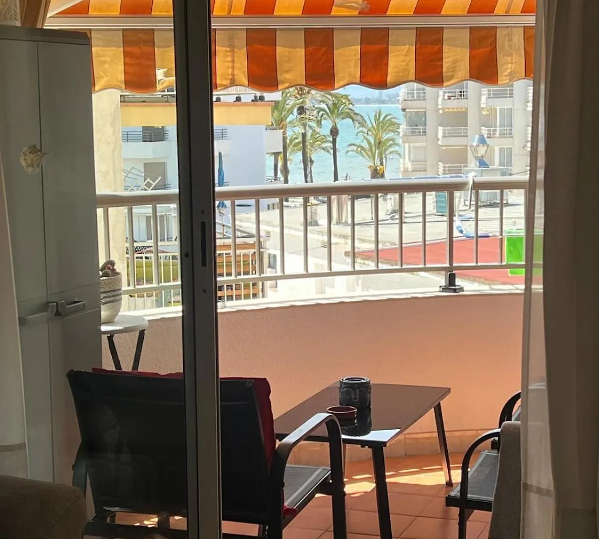 Morning Coffee By The Sea 1 Bedroom Between Capellans And Llevant Beaches 萨洛 公寓