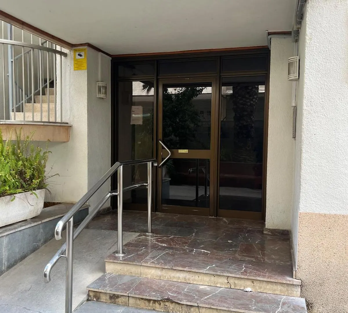 Morning Coffee By The Sea 1 Bedroom Between Capellans And Llevant Beaches 萨洛 公寓